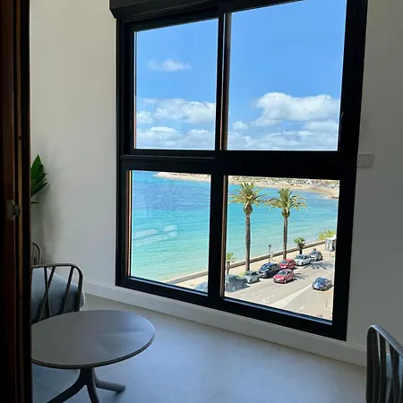 Hyper Centre, Front De * Αζάτσιο