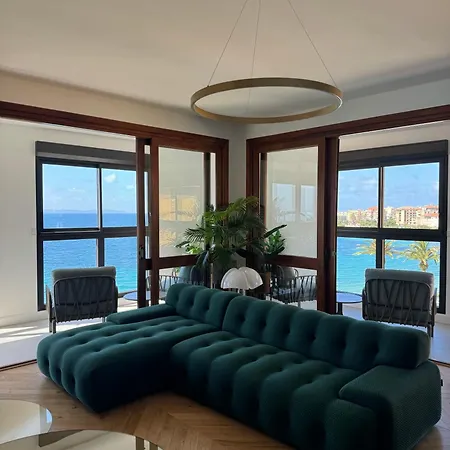 Hyper Centre, Front De 아작시오